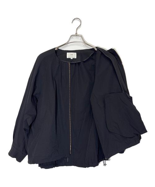 23区（ニジュウサンク）23区 (ニジュウサンク) ナイロンストレッチ ライト ブルゾン ブラック サイズ:38の古着・服飾アイテム