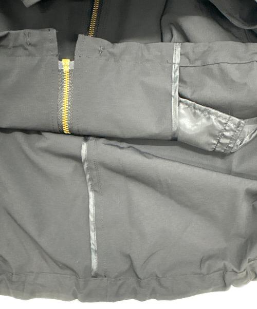 23区（ニジュウサンク）23区 (ニジュウサンク) ナイロンストレッチ ライト ブルゾン ブラック サイズ:38の古着・服飾アイテム