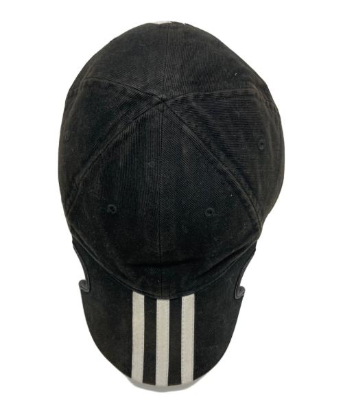 BALENCIAGA（バレンシアガ）BALENCIAGA (バレンシアガ) adidas (アディダス) ロゴストライプベースボールキャップ ブラック サイズ:SIZE L(59cm)の古着・服飾アイテム