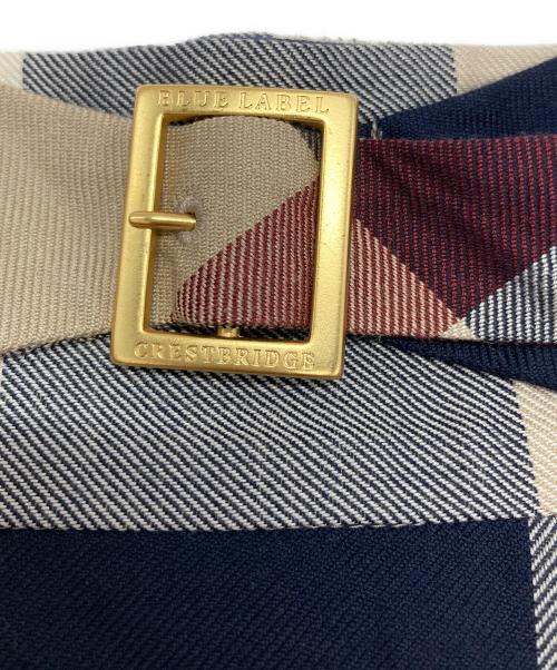 BLUE LABEL CRESTBRIDGE（ブルーレーベルクレストブリッジ）BLUE LABEL CRESTBRIDGE (ブルーレーベルクレストブリッジ) チェックフレアスカート ベージュ サイズ:40の古着・服飾アイテム