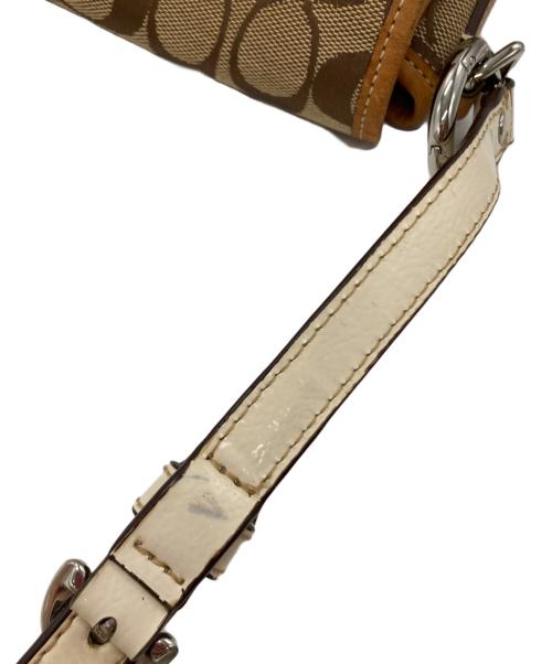 COACH（コーチ）COACH (コーチ) シグネチャーショルダーバッグ ベージュ サイズ:-の古着・服飾アイテム