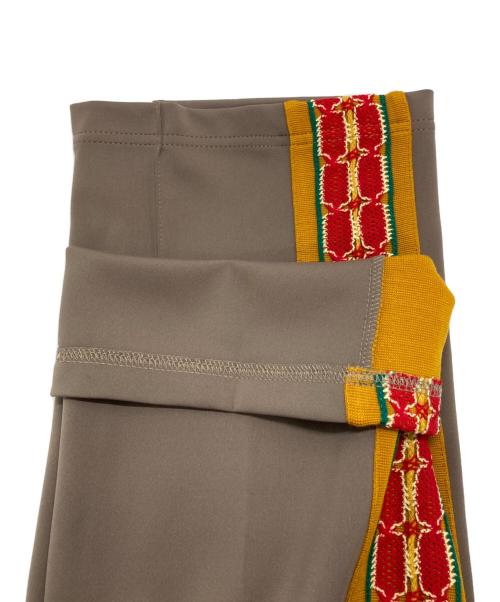 Needles（ニードルズ）Needles (ニードルズ) SASQUATCHfabrix. (サスクワッチファブリックス) トラックパンツ グレー サイズ:Ⅿの古着・服飾アイテム