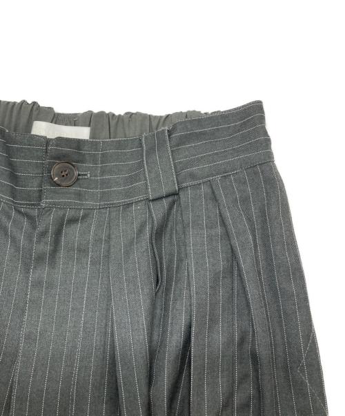 STYLE04（スタイル04）STYLE04 (スタイル04) タックワイドパンツ グレー サイズ:Sの古着・服飾アイテム