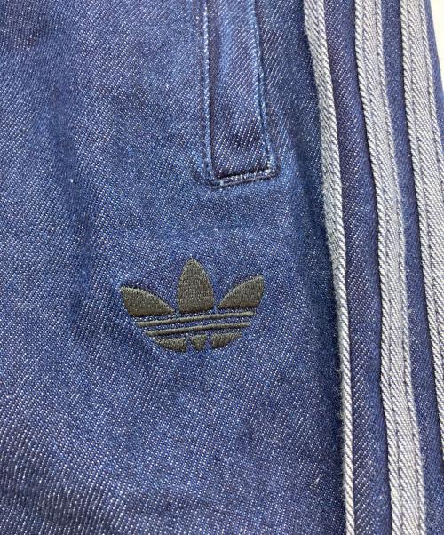 adidas（アディダス）adidas (アディダス) ルーズ トラックパンツ デニム ストーン インディゴ サイズ:XLの古着・服飾アイテム