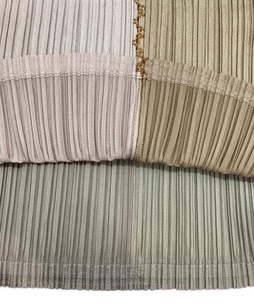PLEATS PLEASE（プリーツプリーズ）PLEATS PLEASE (プリーツプリーズ) パッチワークプリーツブラウス ベージュ サイズ:3の古着・服飾アイテム
