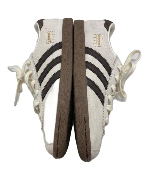 adidas（アディダス）adidas (アディダス) STADTローカットスニーカー アイボリー×ブラウン サイズ:22.5の古着・服飾アイテム