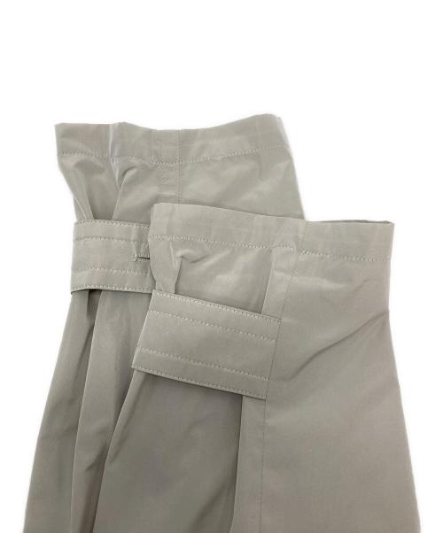 23区（ニジュウサンク）23区 (ニジュウサンク) LIMONTAハイカウントメモリータフタ ライナー付き アウター ベージュ サイズ:38の古着・服飾アイテム