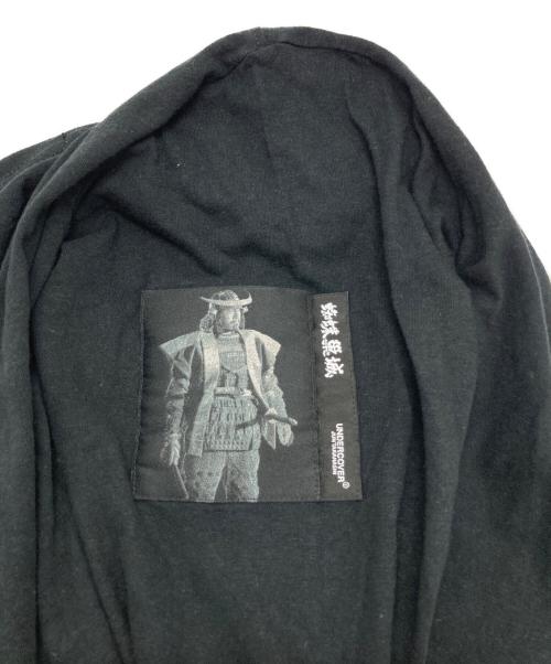 UNDERCOVER（アンダーカバー）UNDERCOVER (アンダーカバー) メッセージプリントカットソー ブラック サイズ:4の古着・服飾アイテム
