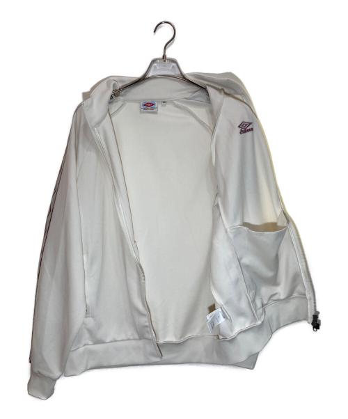 UMBRO（アンブロ）UMBRO (アンブロ) HBL OG STAND-NECK TRACKJACKET ベージュ サイズ:SIZE 105の古着・服飾アイテム