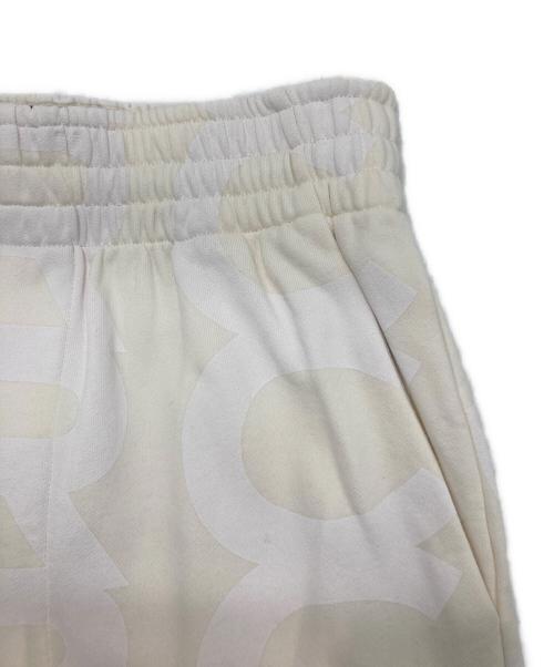 MARC JACOBS（マークジェイコブス）MARC JACOBS (マークジェイコブス) モノグラムオーバーサイズスウェットパンツ ベージュ サイズ:XSの古着・服飾アイテム