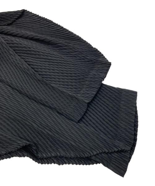 ISSEY MIYAKE（イッセイミヤケ）ISSEY MIYAKE (イッセイミヤケ) ウェーブデザインプリーツパンツ ブラック サイズ:SIZE 2の古着・服飾アイテム
