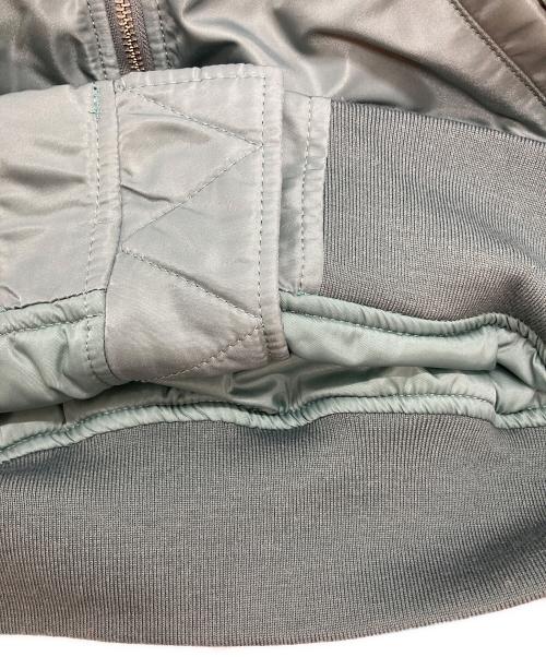 AVIREX（アヴィレックス）AVIREX (アヴィレックス) BEAUTY&YOUTH UNITED ARROWS (ビューティーアンドユースユナイテッドアローズ) 別注MA-1フライトジャケット オリーブ サイズ:Ⅿの古着・服飾アイテム