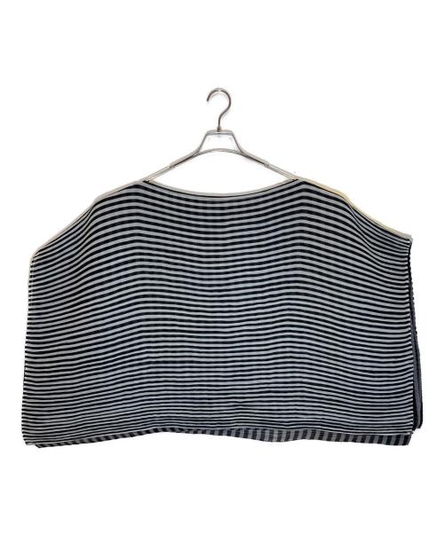 PLEATS PLEASE（プリーツプリーズ）PLEATS PLEASE (プリーツプリーズ) デザインポンチョ ブラック サイズ:-の古着・服飾アイテム