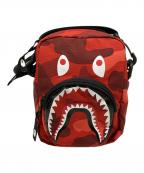 BAPE BY A BATHING APEベイプバイアベイシングエイプ）の古着「COLOR CAMO SHARK MINI BAG」｜レッド