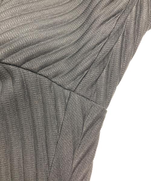 HOMME PLISSE ISSEY MIYAKE（オム プリッセ イッセイ ミヤケ）HOMME PLISSE ISSEY MIYAKE (オム プリッセ イッセイ ミヤケ) プリーツテーパードパンツ ブラック サイズ:SIZE 2の古着・服飾アイテム