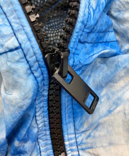 DIESEL（ディーゼル）DIESEL (ディーゼル) タイダイ染めナイロンシワ加工マウンテンパーカー ブルー×ホワイト サイズ:SIZE Lの古着・服飾アイテム