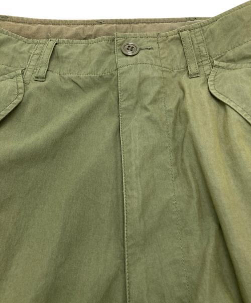 BEAMS（ビームス）BEAMS (ビームス) ビッグ 6ポケット カーゴパンツ オリーブ サイズ:SIZE Mの古着・服飾アイテム