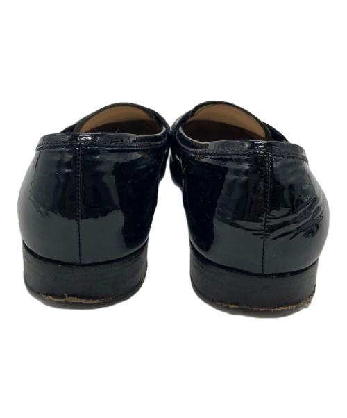 PRADA（プラダ）PRADA (プラダ) ロゴエナメルローファー ブラック サイズ:36の古着・服飾アイテム