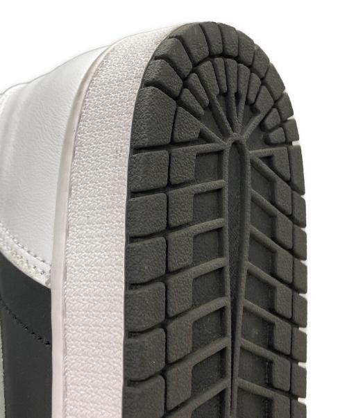 NIKE（ナイキ）NIKE (ナイキ) Air Jordan 1 Retro High OG ホワイト×ブラック サイズ:SIZE 27.5cmの古着・服飾アイテム