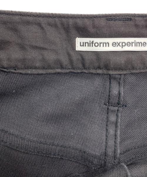 uniform experiment（ユニフォームエクスペリメント）uniform experiment (ユニフォームエクスペリメント) KNEETUCK 5POCKET SLIM-FIT PANTS ブラック サイズ:SIZE 2の古着・服飾アイテム