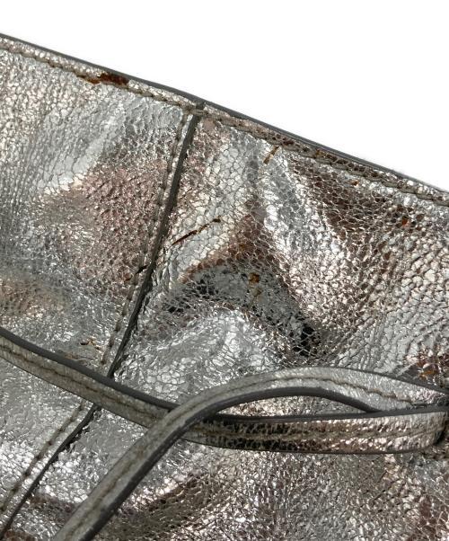 JIMMY CHOO（ジミーチュウ）JIMMY CHOO (ジミーチュウ) メタリック巾着トートバッグ サイズ:-の古着・服飾アイテム