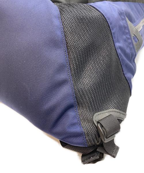 ARC'TERYX（アークテリクス）ARC'TERYX (アークテリクス) ARRO22 ネイビー×ブラック サイズ:-の古着・服飾アイテム