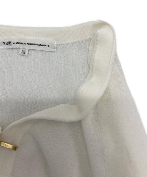23区（ニジュウサンク）23区 (ニジュウサンク) ライトシアーニット ジップカーディ ホワイト サイズ:SIZE 38の古着・服飾アイテム