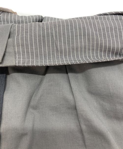 DOLCE & GABBANA（ドルチェ＆ガッバーナ）DOLCE & GABBANA (ドルチェ＆ガッバーナ) タックイージーハーフパンツ グレー サイズ:SIZE 46の古着・服飾アイテム
