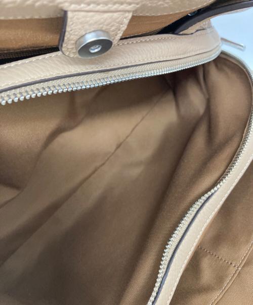 COACH（コーチ）COACH (コーチ) クリスティ ショルダーバッグ ベージュ サイズ:-の古着・服飾アイテム
