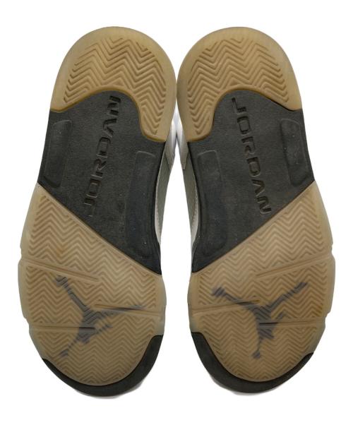 NIKE（ナイキ）NIKE (ナイキ) AIR JORDAN 5 RETRO ホワイト×パープル サイズ:26cmの古着・服飾アイテム
