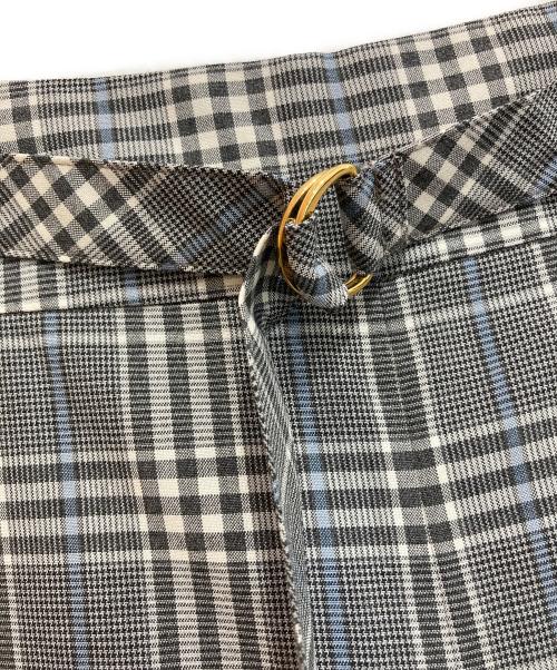 BLUE LABEL CRESTBRIDGE（ブルーレーベルクレストブリッジ）BLUE LABEL CRESTBRIDGE (ブルーレーベルクレストブリッジ) ワイドパンツ グレー サイズ:SIZE 38の古着・服飾アイテム