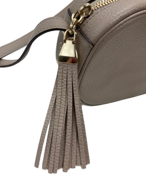 Kate Spade（ケイトスペード）Kate Spade (ケイトスペード) ミディアムカメラバッグ ベージュ サイズ:-の古着・服飾アイテム