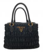 PRADAプラダ）の古着「ギャザー2WAYショルダーバッグ」｜ブラック