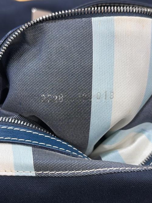 FENDI（フェンディ）FENDI (フェンディ) マンマバケットワンショルダーバッグ ネイビーの古着・服飾アイテム