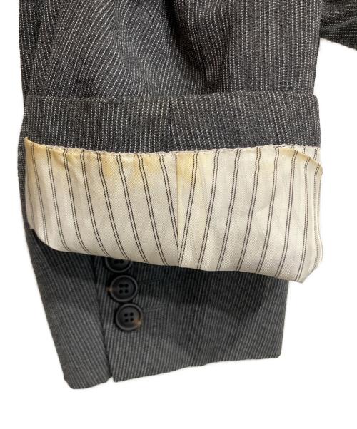 ISSEY MIYAKE（イッセイミヤケ）ISSEY MIYAKE (イッセイミヤケ) ストライプセットアップ グレー サイズ:SIZE ジャケット 2 パンツ 4の古着・服飾アイテム