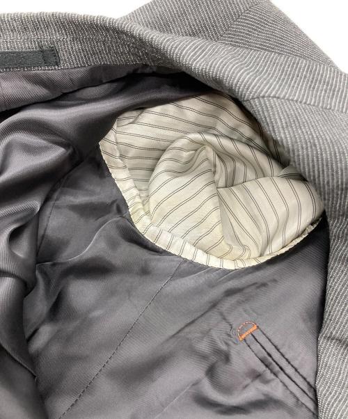 ISSEY MIYAKE（イッセイミヤケ）ISSEY MIYAKE (イッセイミヤケ) ストライプセットアップ グレー サイズ:SIZE ジャケット 2 パンツ 4の古着・服飾アイテム