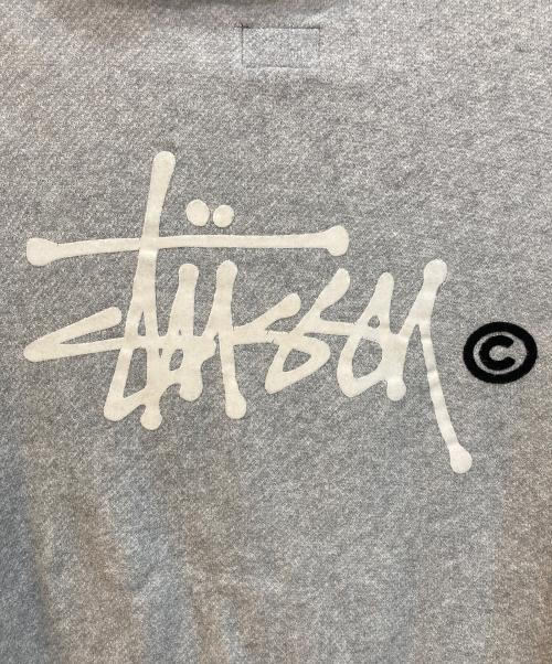 Champion（チャンピオン）Champion (チャンピオン) stussy (ステューシー) コラボプルオーバーパーカー グレー サイズ:Lの古着・服飾アイテム