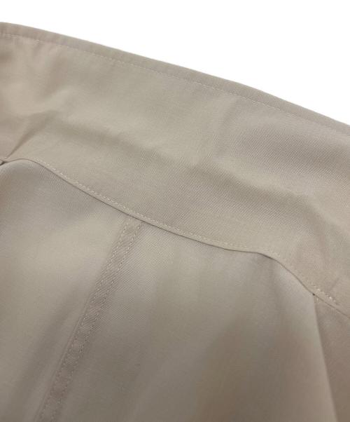 23区（ニジュウサンク）23区 (ニジュウサンク) シアーマットクロス ジャケット ベージュ サイズ:SIZE 32の古着・服飾アイテム