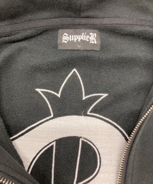 SUPPLIER（サプライヤー）SUPPLIER (サプライヤー) Cross Zip Hoodie V2 ラインストーン ブラック サイズ:SIZE Lの古着・服飾アイテム