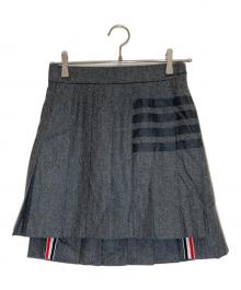 Thom Browne（トムブラウン）の古着「フランネル4-BARプリーツミニスカート」｜グレー