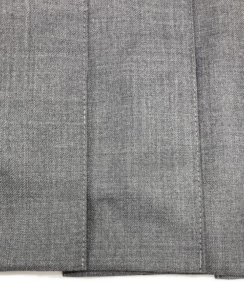 Thom Browne（トムブラウン）Thom Browne (トムブラウン) ツイル ひざ下 プリーツスカート グレー サイズ:SIZE 38の古着・服飾アイテム
