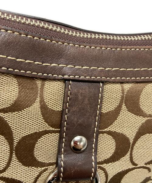 COACH（コーチ）COACH (コーチ) シグネチャーショルダーバッグ ベージュ×ブラウンの古着・服飾アイテム