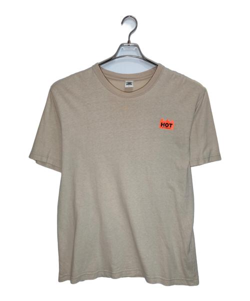 THE BLACK EYE PATCH（ブラックアイパッチ）THE BLACK EYE PATCH (ブラックアイパッチ) バッグプリントTシャツ ベージュ サイズ:Lの古着・服飾アイテム