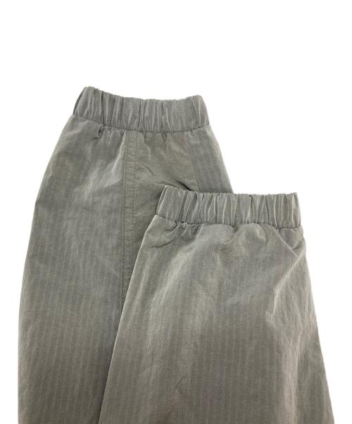UMBRO（アンブロ）UMBRO (アンブロ) NYLON METAL PISTE グレー サイズ:SIZE 100の古着・服飾アイテム