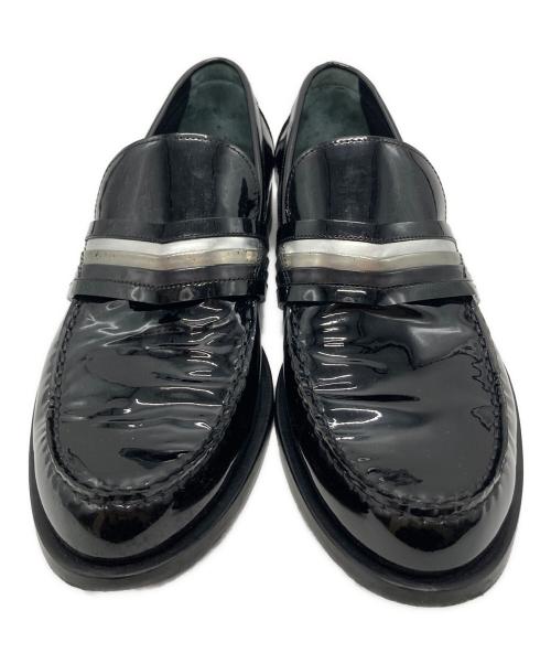 LOUIS VUITTON（ルイ ヴィトン）LOUIS VUITTON (ルイ ヴィトン) エナメルローファー ブラック サイズ:SIZE 7Mの古着・服飾アイテム