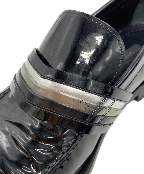 LOUIS VUITTON（ルイ ヴィトン）LOUIS VUITTON (ルイ ヴィトン) エナメルローファー ブラック サイズ:SIZE 7Mの古着・服飾アイテム