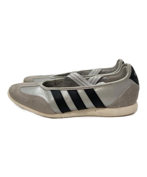 adidas（アディダス）adidas (アディダス) バレダ メリー ジェーン シルバー サイズ:25.5の古着・服飾アイテム