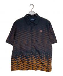 FRED PERRY（フレッドペリー）の古着「グラフィックオープンカラーシャツ」｜ブラック