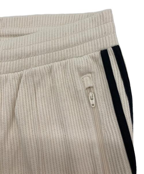 adidas（アディダス）adidas (アディダス) アディカラー クラシックス ワッフル ベッケンバウアー トラックパンツ アイボリー サイズ:XLの古着・服飾アイテム
