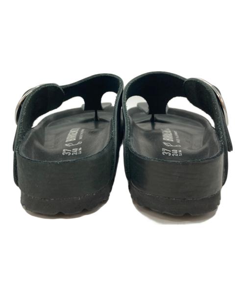 BIRKENSTOCK（ビルケンシュトック）BIRKENSTOCK (ビルケンシュトック) Gizeh Big Buckle ブラック サイズ:24cmの古着・服飾アイテム